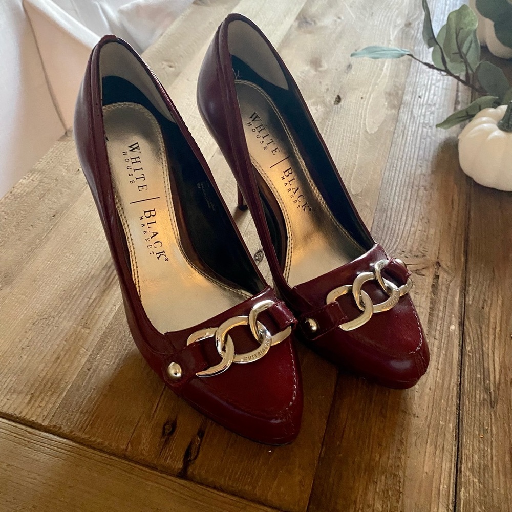 Beautiful Pumps - Picture 2 of 8